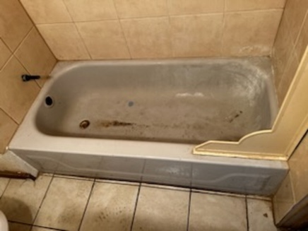 bathtub before reglazing